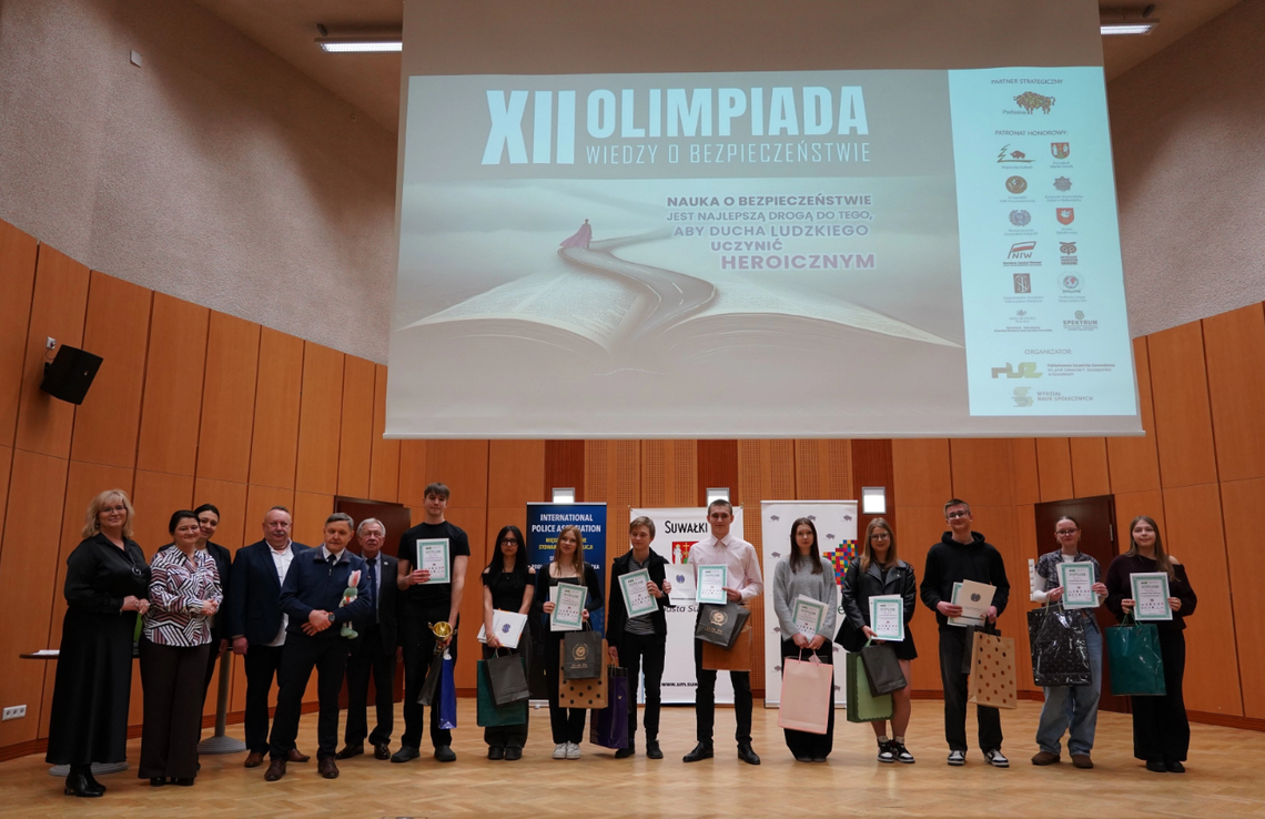160 uczniów w finale Olimpiady Wiedzy o Bezpieczeństwie w Suwałkach 🎓