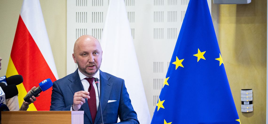 24. sesja Sejmiku Województwa Podlaskiego. Debata o pakcie migracyjnym i milionowe inwestycje