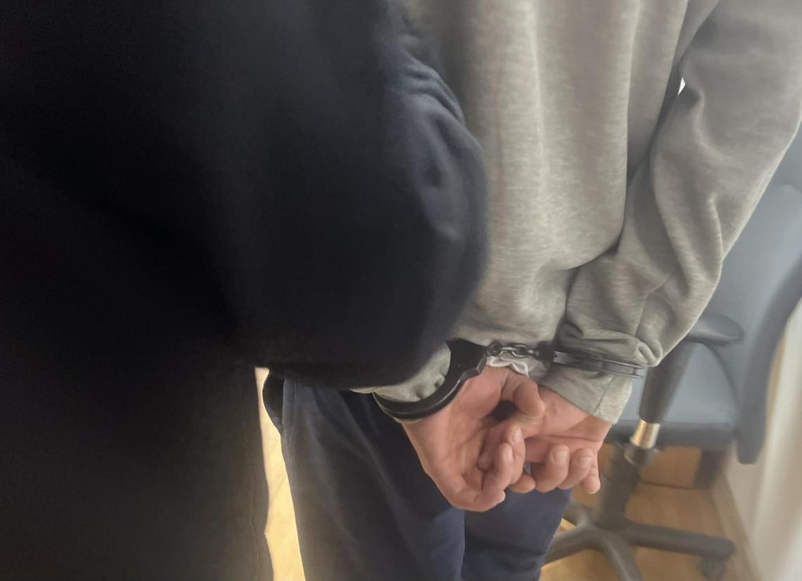 🛍️ 36-latek ukradł perfumy. Wpadł dzięki monitoringowi i szybkiej reakcji ochrony 🚓