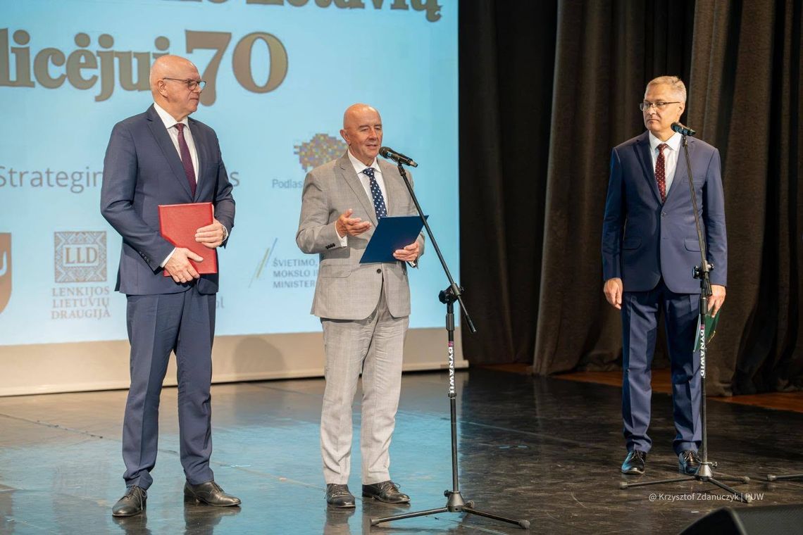 70 lat liceum w Puńsku. Szkoła uhonorowana Odznaką Honorową Województwa Podlaskiego 70 lat liceum w Puńsku. Szkoła uhonorowana Odznaką Honorową Województwa Podlaskiego