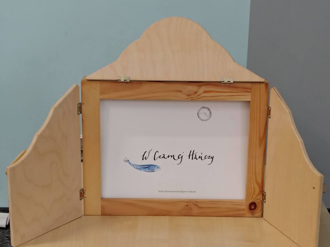 „Artyści z natury” zakończyli wakacyjne zajęcia w bibliotece. Dzieci tworzyły, szyły i sadziły „Artyści z natury” zakończyli wakacyjne zajęcia w bibliotece. Dzieci tworzyły, szyły i sadziły