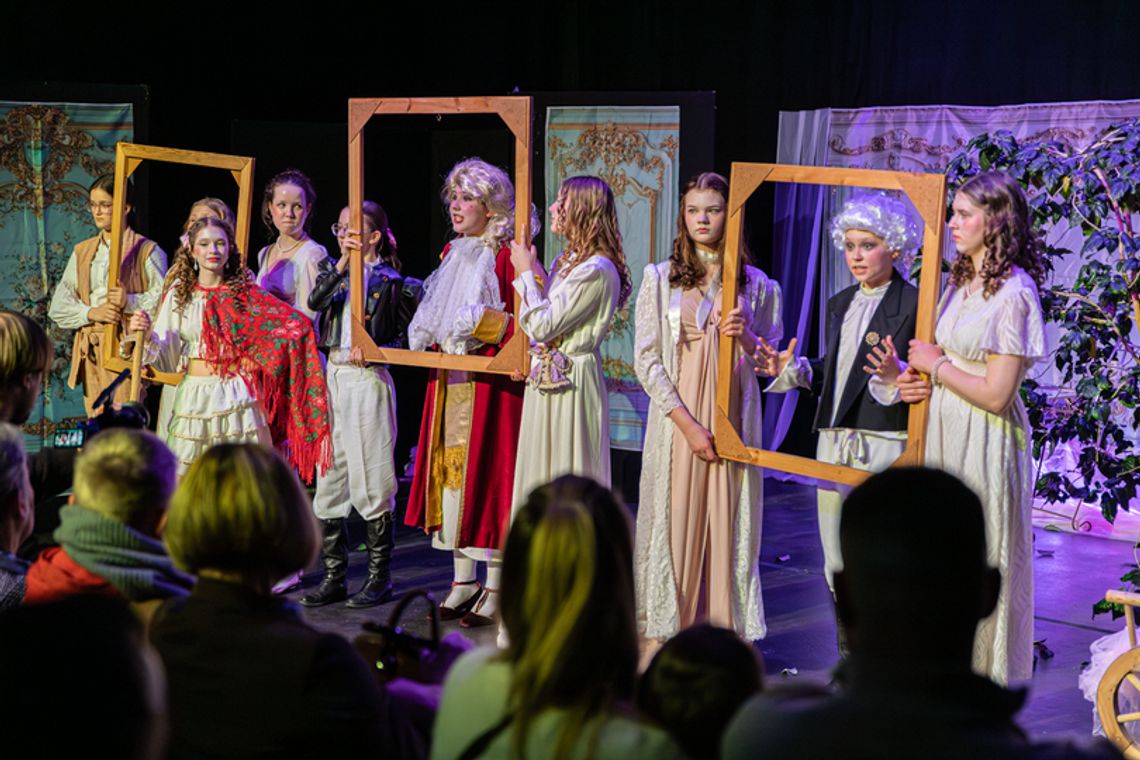 Baśń ożyła na scenie. „Świniopas” zachwycił publiczność w Suwałkach