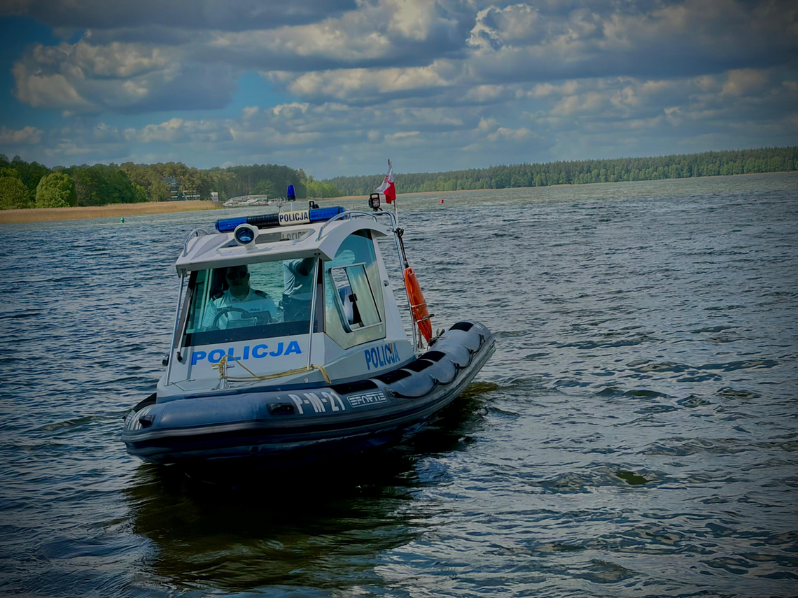 Bez patentu i po alkoholu pływał skuterem po jeziorze Necko. Interweniowali wodniacy