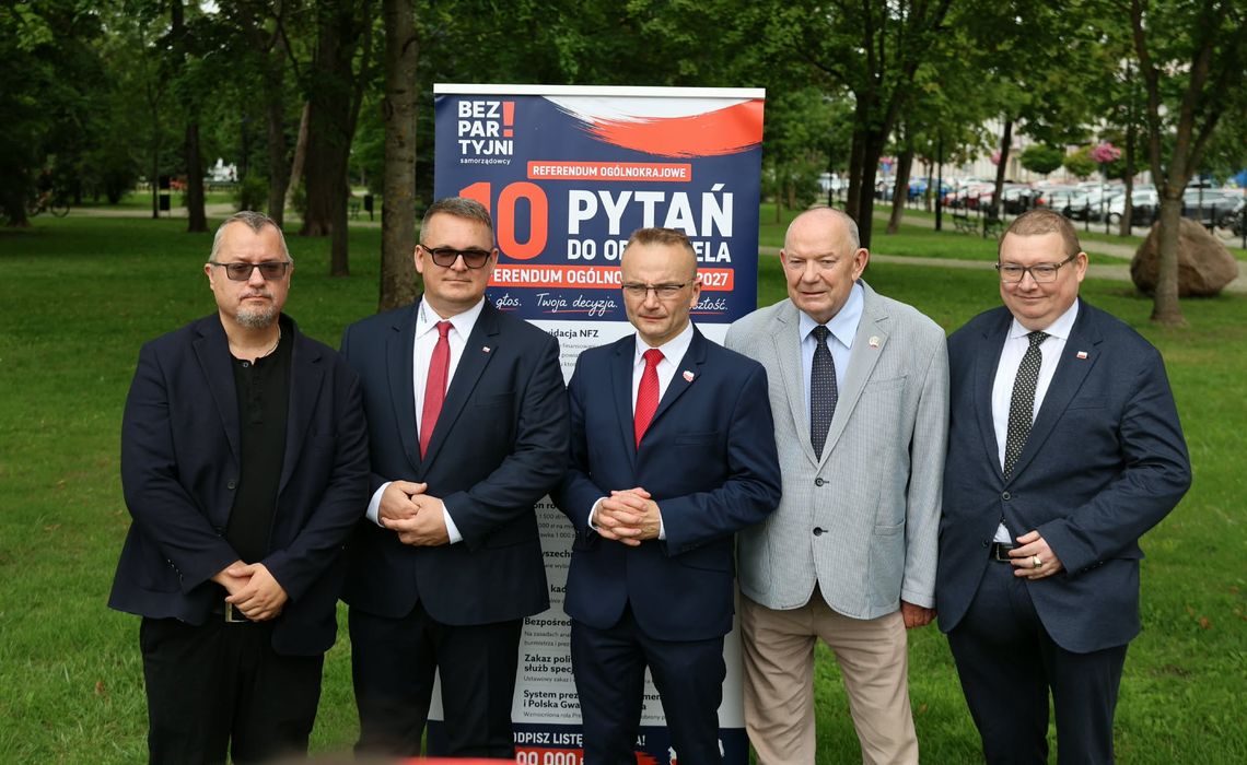 Bezpartyjni Samorządowcy zapowiadają ogólnokrajowe referendum. Przedstawili kampanię „10 pytań do obywatela” Bezpartyjni Samorządowcy zapowiadają ogólnokrajowe referendum. Przedstawili kampanię „10 pytań do obywatela”