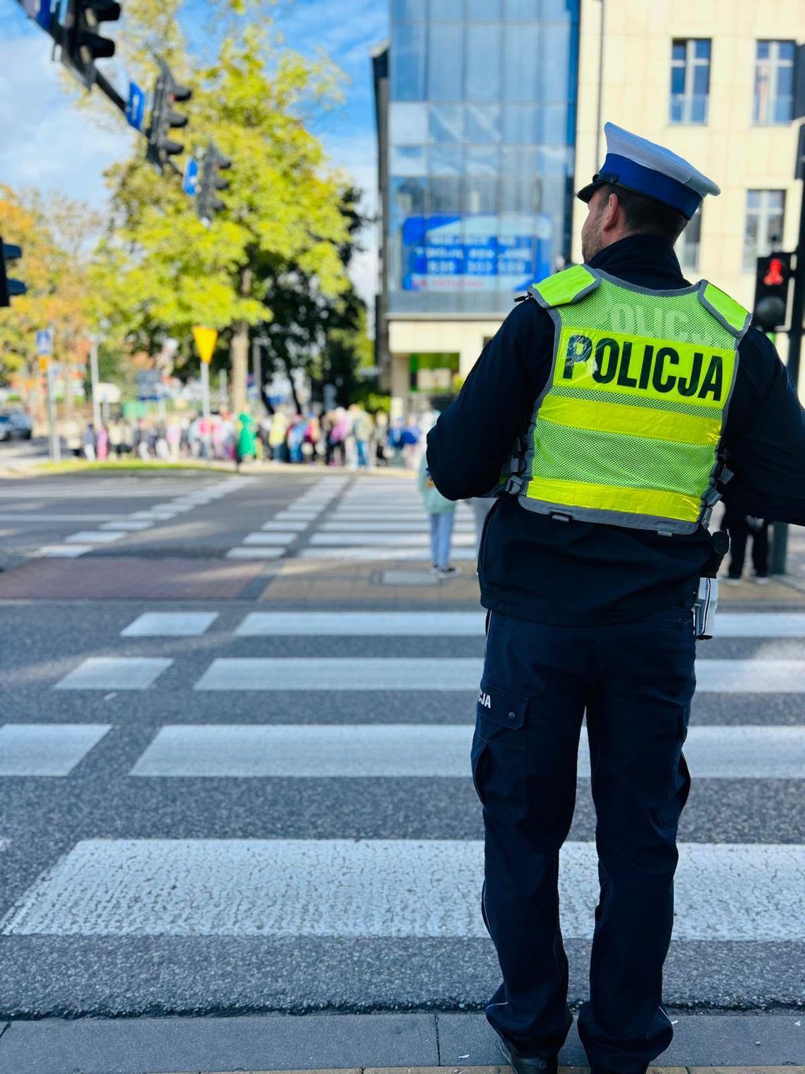 Bezpieczna droga do szkoły. Policjanci przypominają o zasadach