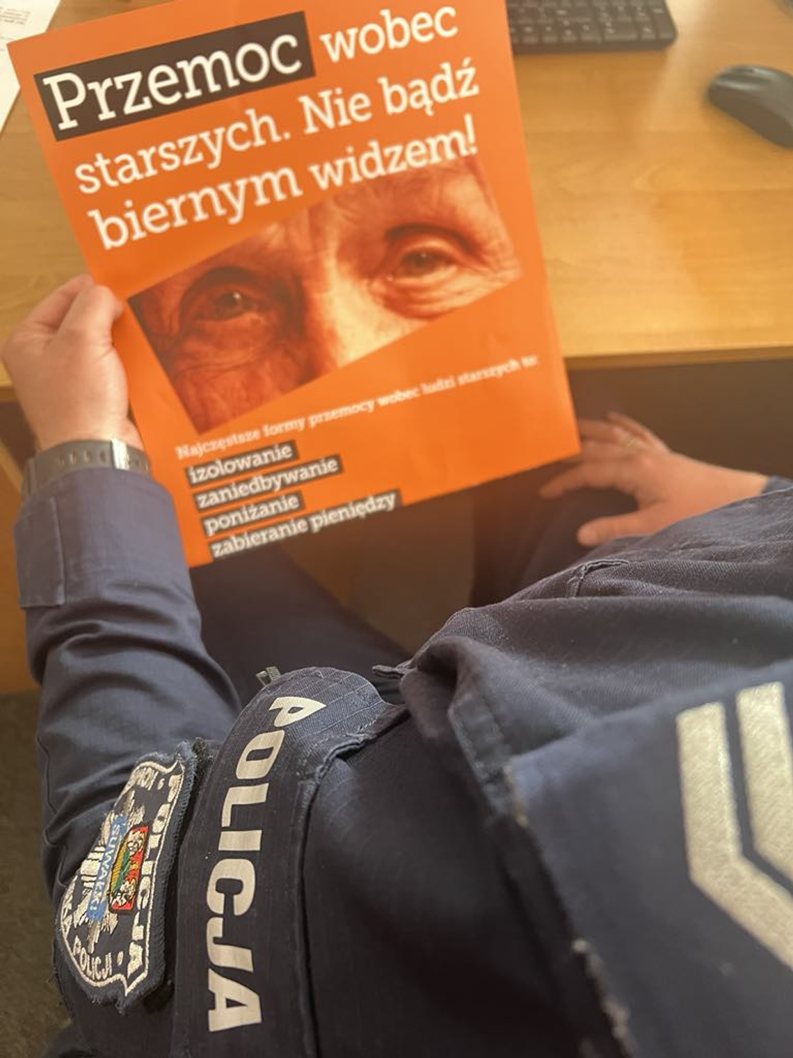 🛡️ Bezpieczny senior – policjantki uczą, jak nie dać się oszukać!