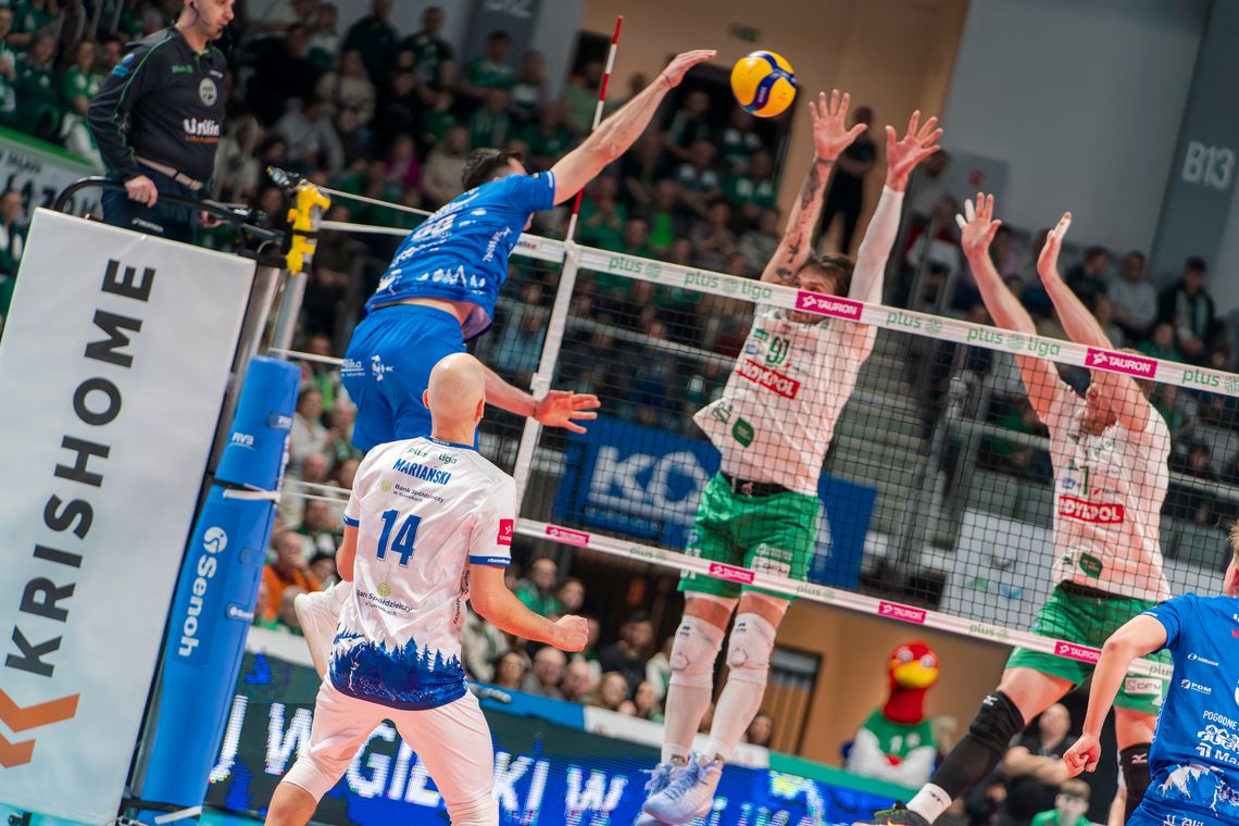 Biało-niebiescy zrewanżowali się Akademikom!