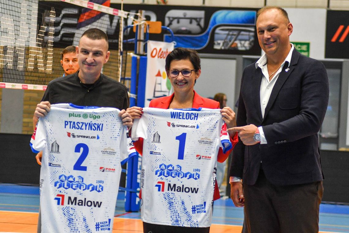 Biało-Niebieskie serca biły w Olecku – Ślepsk Malow Suwałki zwycięża w sparingu z Barkom-Każany! 🤍💙 Biało-Niebieskie serca biły w Olecku – Ślepsk Malow Suwałki zwycięża w sparingu z Barkom-Każany! 🤍💙