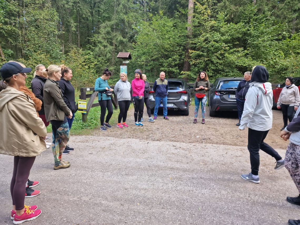 Czwarty trening Fit Forest Wigry 2025 – aktywność w rytmie natury 🌳🍁 Czwarty trening Fit Forest Wigry 2025 – aktywność w rytmie natury 🌳🍁