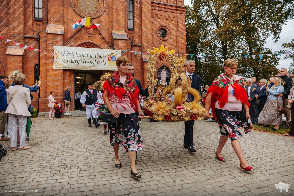 Dożynki Wojewódzkie 2026 w Dołubowie. Podlaskie podziękowało za tegoroczne plony