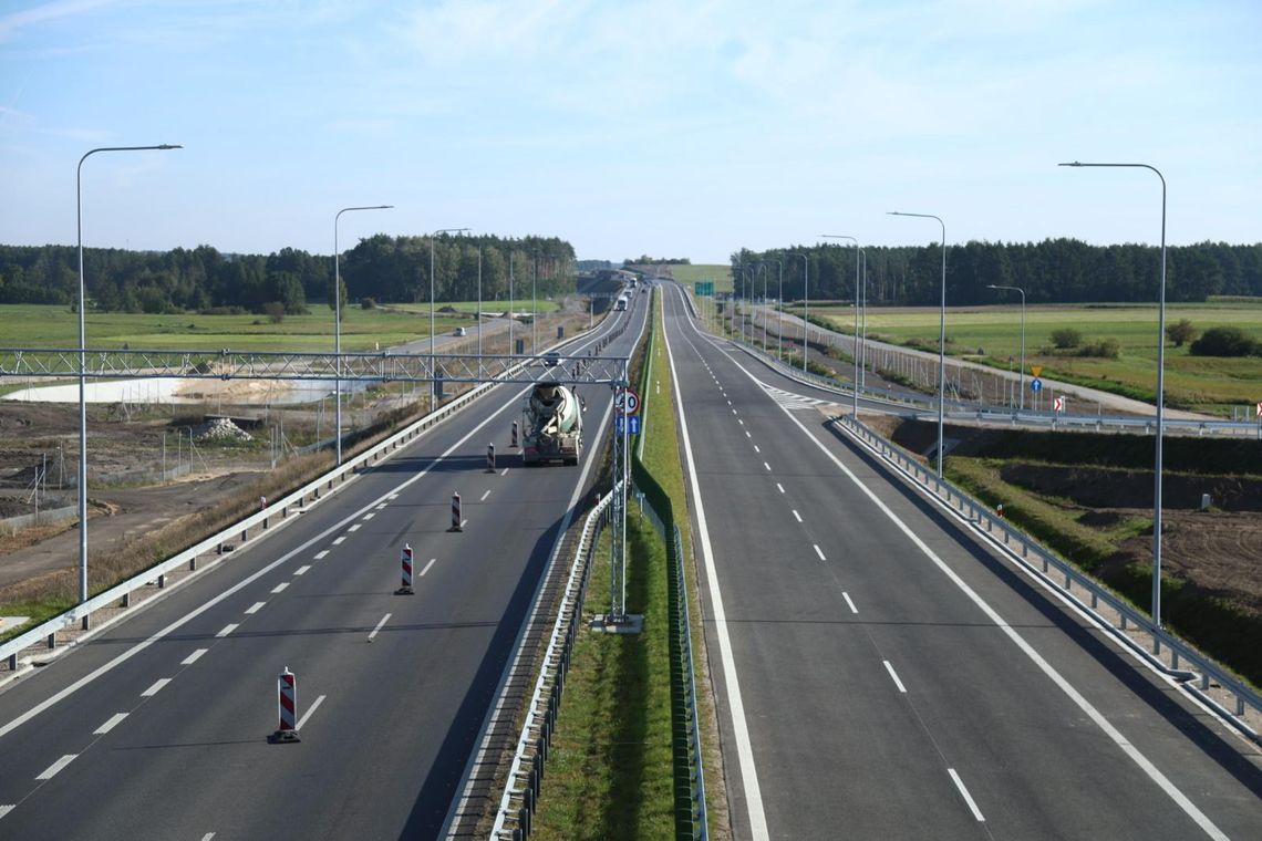 🚗🛣️ Druga nitka Via Baltiki otwarta! Ostatni polski odcinek trasy E67 gotowy 🇵🇱