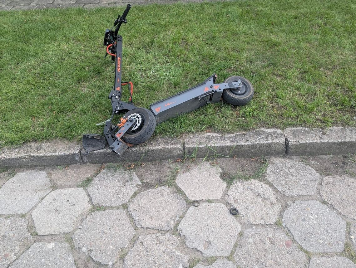 🛴 DWÓCH NASTOLATKÓW NA JEDNEJ HULAJNODZE – SKOŃCZYŁO SIĘ W SZPITALU