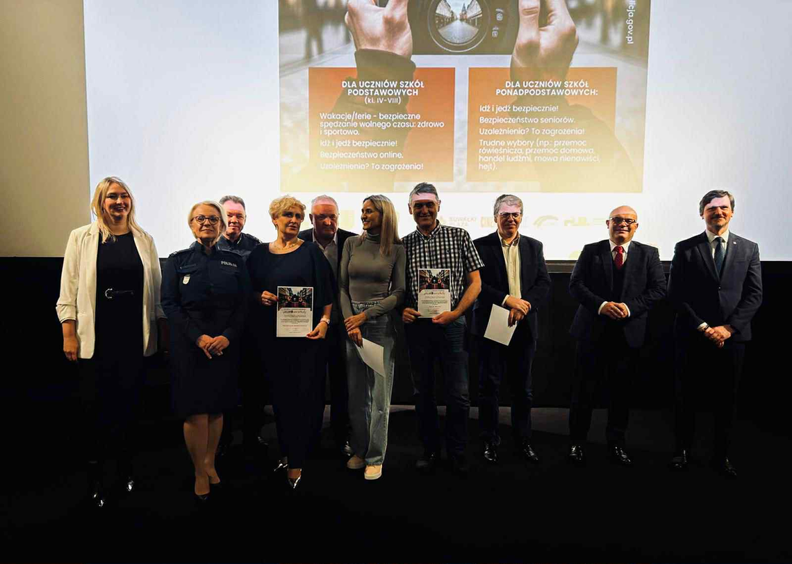 🎬 Finał konkursu filmowego „Prosto ze szkoły” – młodzi filmowcy z ważnym przesłaniem 🎥✨ 🎬 Finał konkursu filmowego „Prosto ze szkoły” – młodzi filmowcy z ważnym przesłaniem 🎥✨