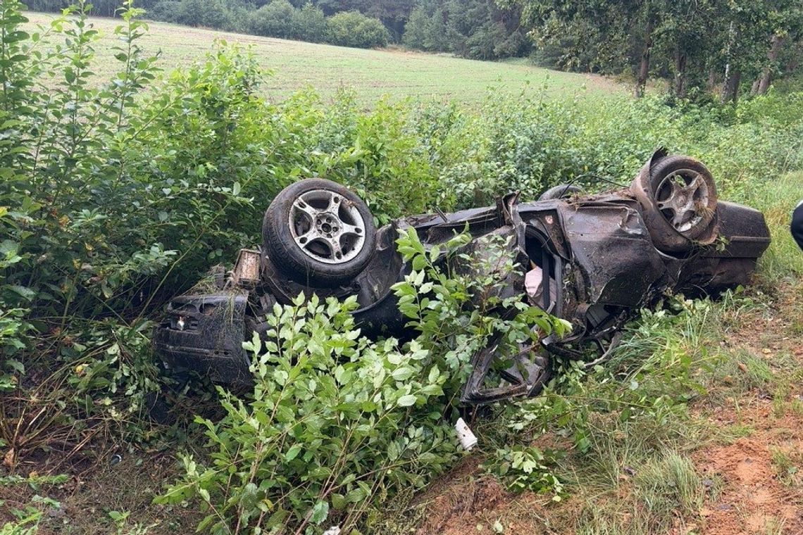 Funkcjonariusze Straży Granicznej pomogli kierowcy po wypadku. Zareagowali będąc poza służbą
