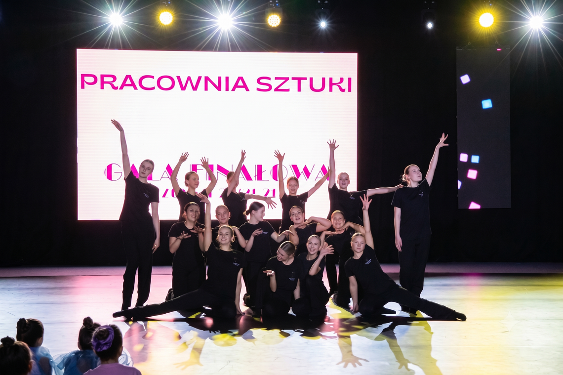 Gala Finałowa Pracowni Sztuki zachwyciła publiczność w Suwałki Arenie Gala Finałowa Pracowni Sztuki zachwyciła publiczność w Suwałki Arenie