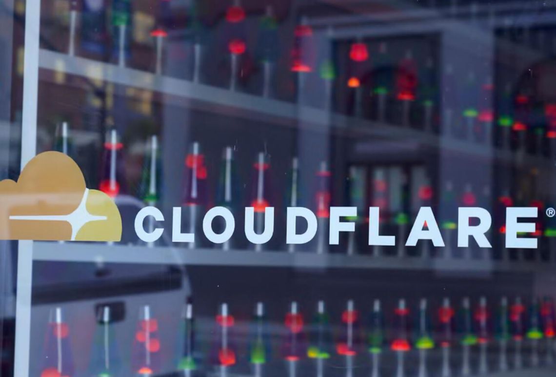 🌐 Globalna awaria internetu – tysiące stron niedostępnych 🌐 Globalna awaria internetu – tysiące stron niedostępnych