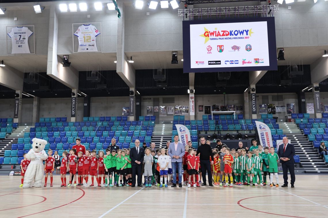 🎄⚽ Gwiazdowy Turniej Rocznika 2017 oficjalnie wystartował! ⚽🎄 🎄⚽ Gwiazdowy Turniej Rocznika 2017 oficjalnie wystartował! ⚽🎄