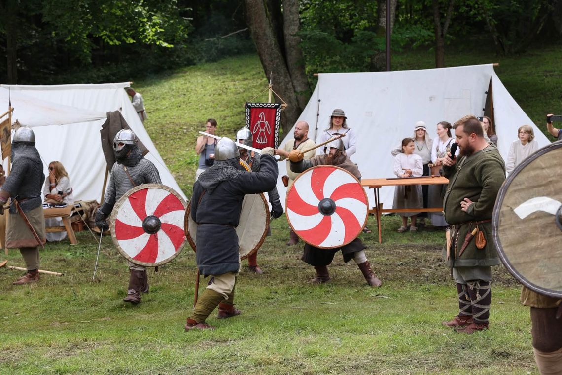 IV Historyczny Festiwal Jaćwieski przeszedł do historii. Dwa dni pełne atrakcji nad jeziorem Hańcza