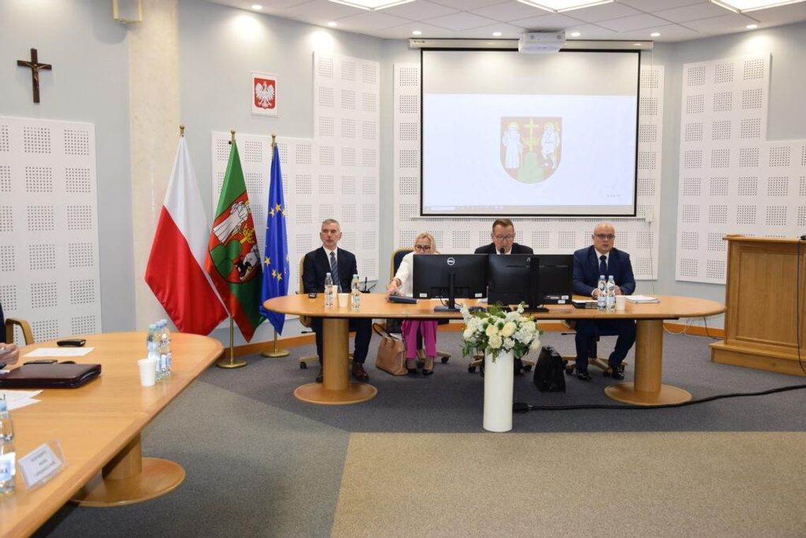 Jak głosowali Radni? Protokoły z XIX sesji Rady Miejskiej w Suwałkach Jak głosowali Radni? Protokoły z XIX sesji Rady Miejskiej w Suwałkach