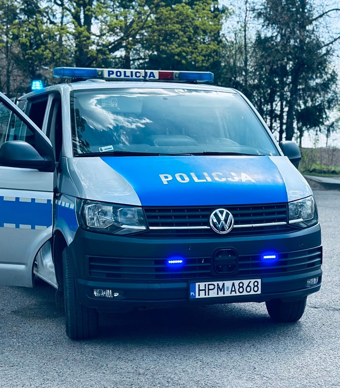 🚨 Jechał „wężykiem” przed radiowozem – miał ponad 2 promile! 🚨 Jechał „wężykiem” przed radiowozem – miał ponad 2 promile!