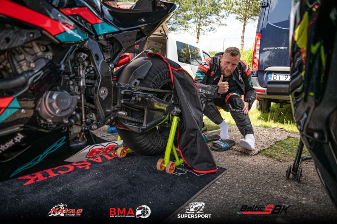 Kamil Piaścik ponownie najlepszy! Zwycięstwo suwalskiego motocyklisty w Kownie