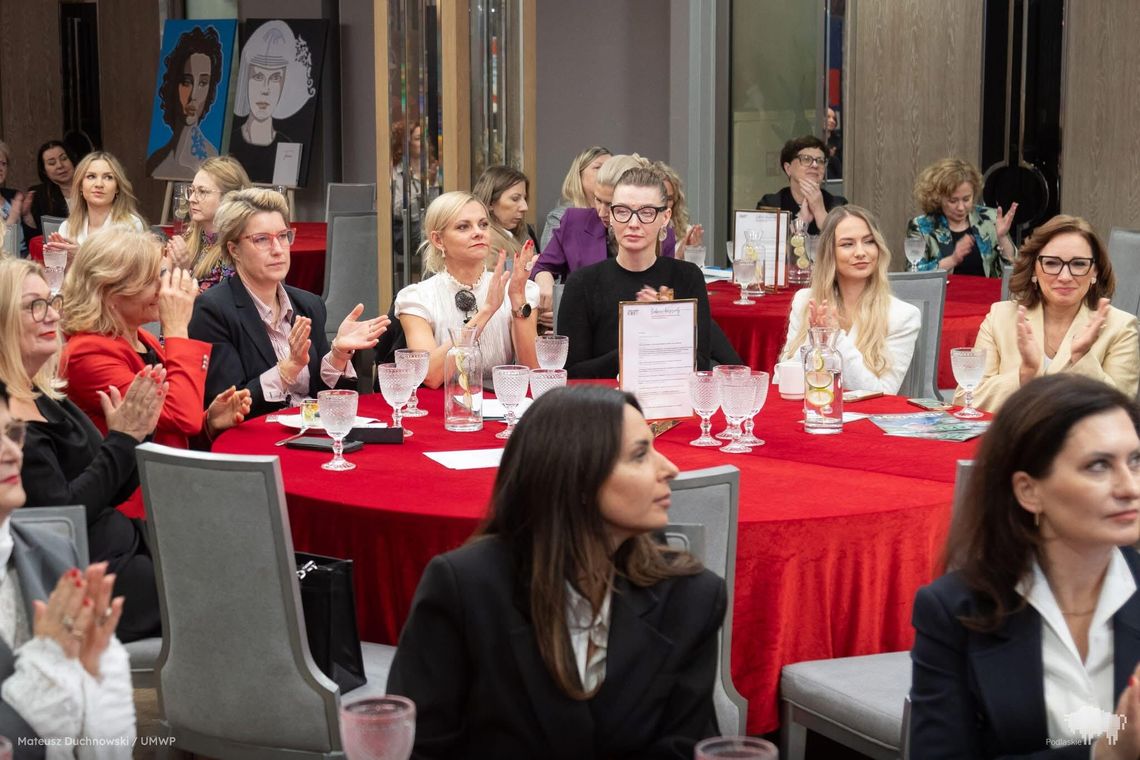 Kobiece Horyzonty w Białymstoku: święto przedsiębiorczości i kobiecej mocy ✨ Kobiece Horyzonty w Białymstoku: święto przedsiębiorczości i kobiecej mocy ✨