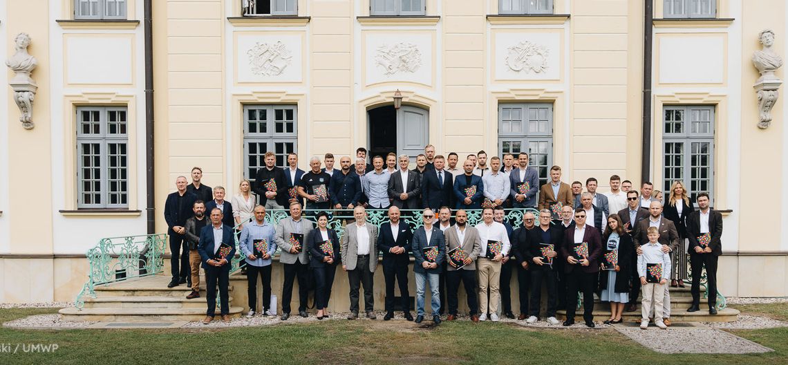 Kolejne miliony na sport w Podlaskiem. Dofinansowanie otrzymało 45 klubów Kolejne miliony na sport w Podlaskiem. Dofinansowanie otrzymało 45 klubów