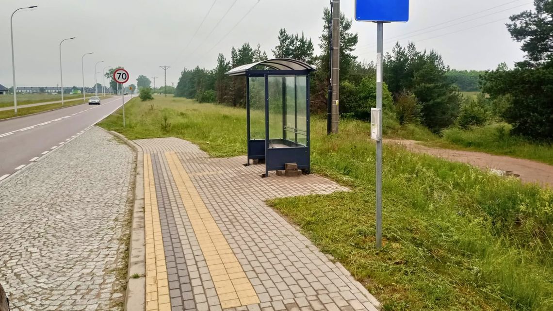 🏙️ Kolejne udogodnienia dla mieszkańców Suwałk. Nowa wiata, lustro drogowe i zmiana lokalizacji stacji SUWER 🏙️ Kolejne udogodnienia dla mieszkańców Suwałk. Nowa wiata, lustro drogowe i zmiana lokalizacji stacji SUWER