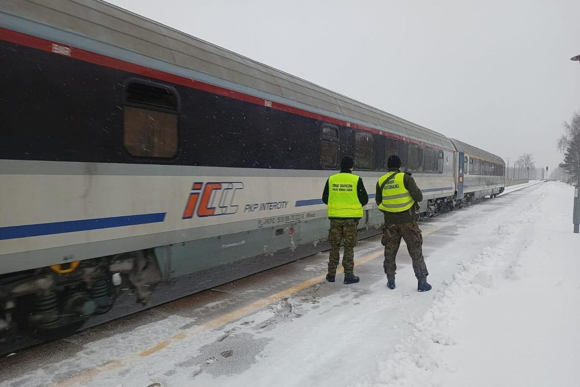 🚧 Kontrole na granicy z Litwą. Blisko 11,5 tys. podróżnych odprawionych w weekend