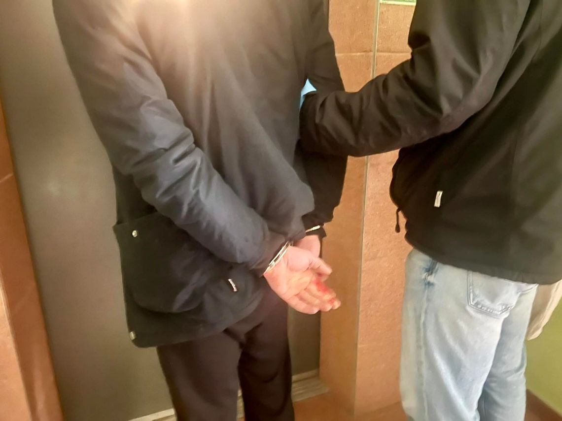 Kradzież elektronarzędzi w Suwałkach. 30-latek zatrzymany przez policję Kradzież elektronarzędzi w Suwałkach. 30-latek zatrzymany przez policję