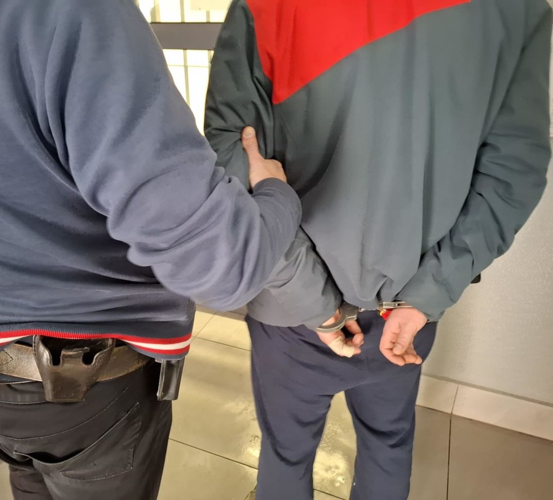 Kradzież szczególnie zuchwała w Suwałkach. 25-latek trafił do aresztu