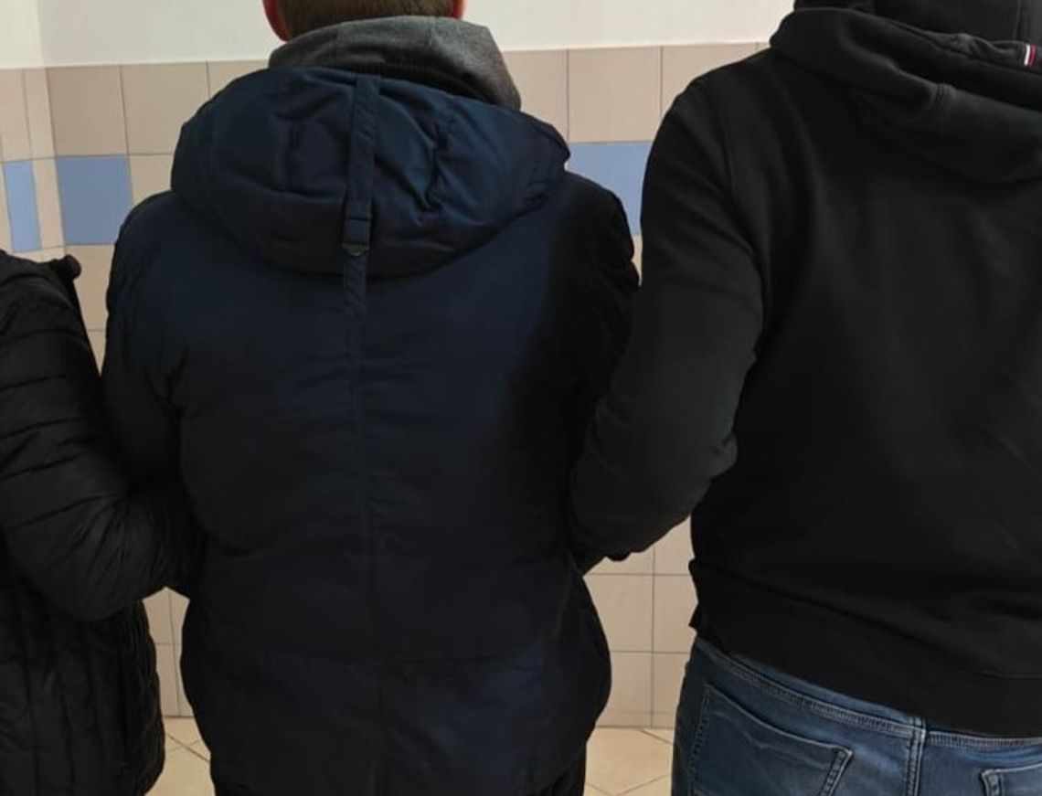 🔪 Kradzież z nożem w tle na białostockim bazarze! Policja zatrzymała dwóch mężczyzn