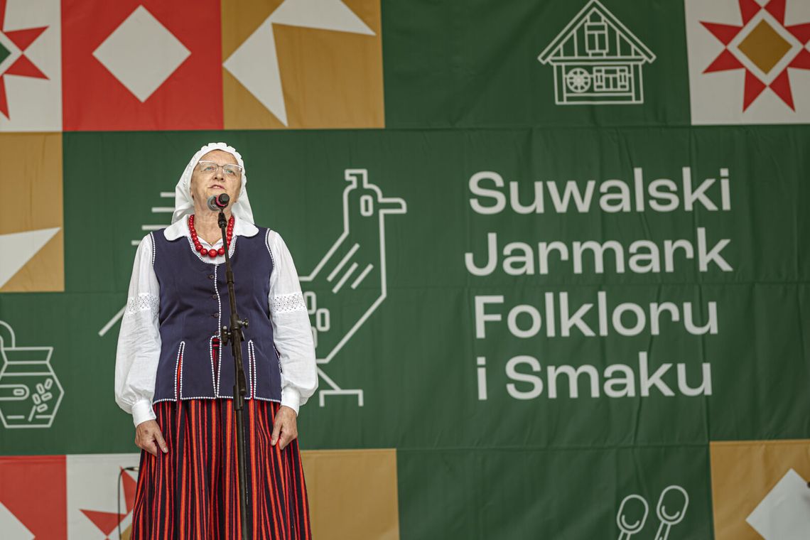 🎶 Ludowe brzmienia Suwalszczyzny wybrzmiały na Jarmarku Folkloru i Smaku 2025!