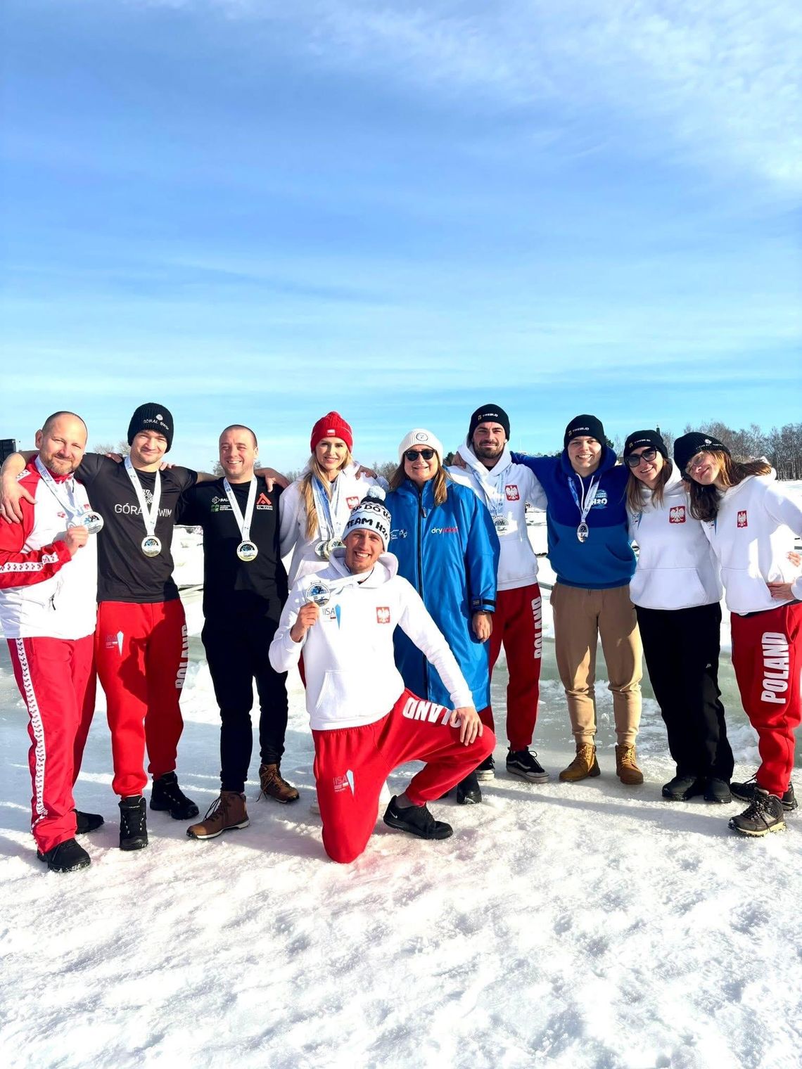 Magdalena Bielawska z medalami na Mistrzostwach Świata w Lodowym Pływaniu
