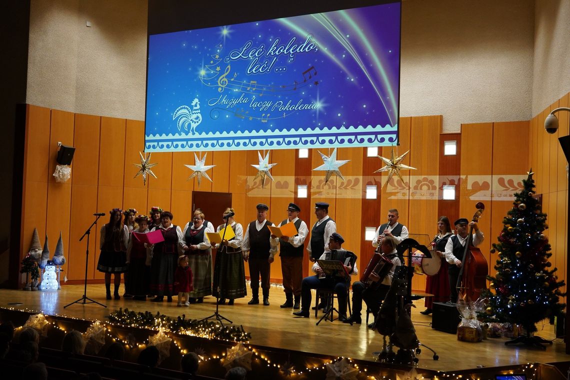 🎄 Magia świątecznej muzyki wypełniła aulę PUZ w Suwałkach💞 🎄 Magia świątecznej muzyki wypełniła aulę PUZ w Suwałkach💞