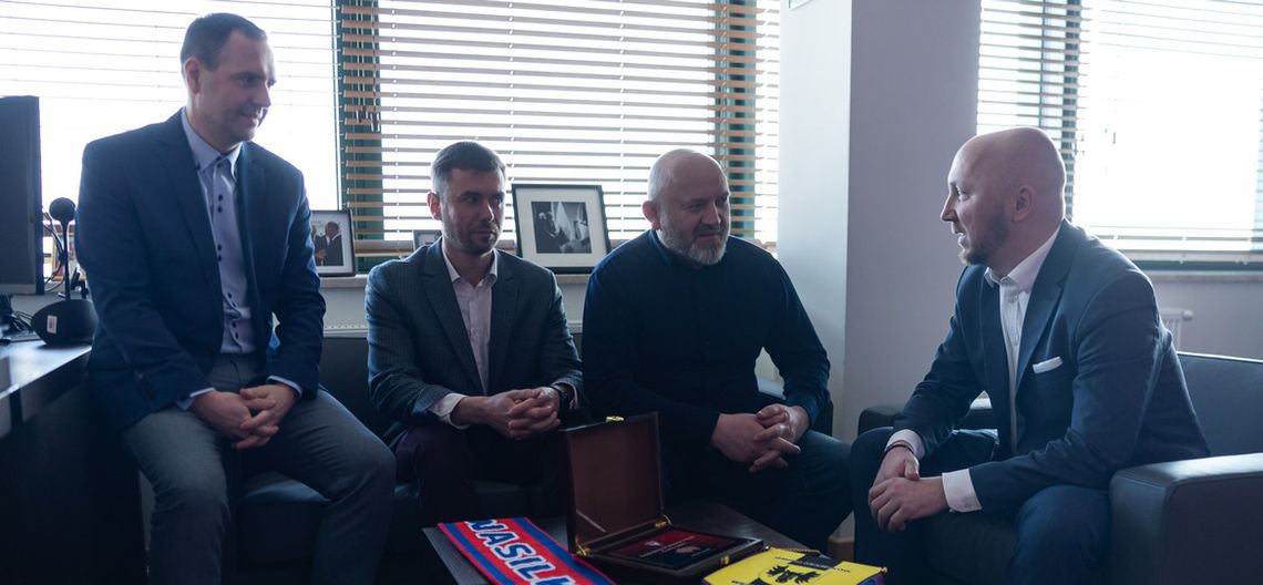 Marszałek spotkał się z KS Wasilków. Rozmowy o III lidze i rozwoju młodych piłkarzy