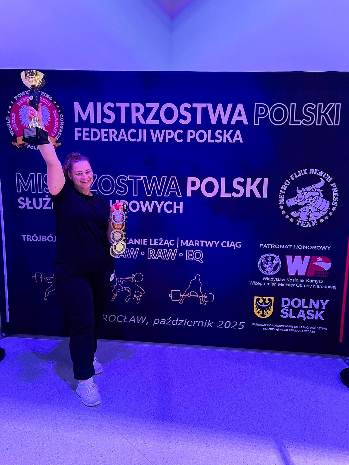 Martyna Ostrowska zdominowała Mistrzostwa Polski WPC i Służb Mundurowych w Trójboju Siłowym!