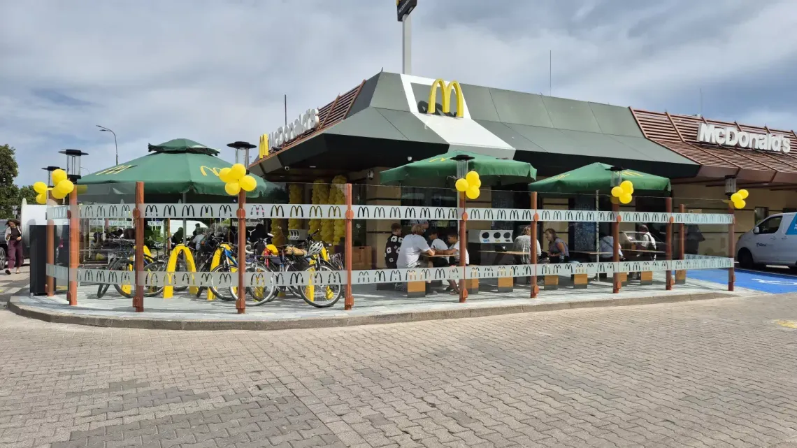 McDonald’s przy Dwernickiego 10 znów otwarty! Po remoncie pojawiły się tłumy klientów McDonald’s przy Dwernickiego 10 znów otwarty! Po remoncie pojawiły się tłumy klientów