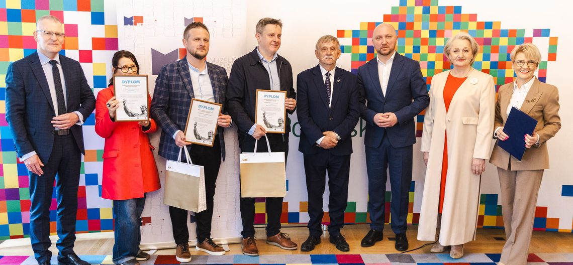 Międzynarodowy Konkurs Fotograficzny „Popiełuszko w rzeźbie”