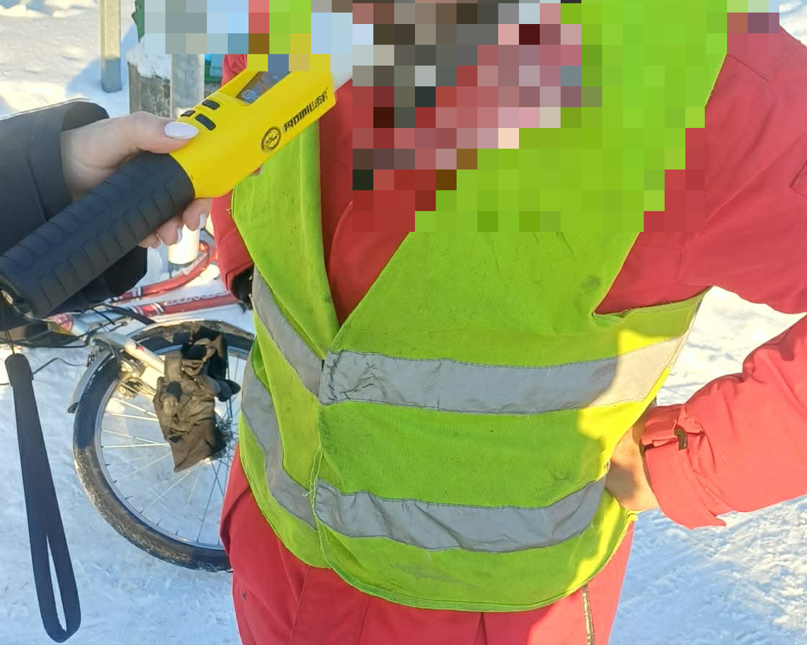 Mimo mrozu pijani rowerzyści na drodze. Mandaty po 2500 zł Mimo mrozu pijani rowerzyści na drodze. Mandaty po 2500 zł