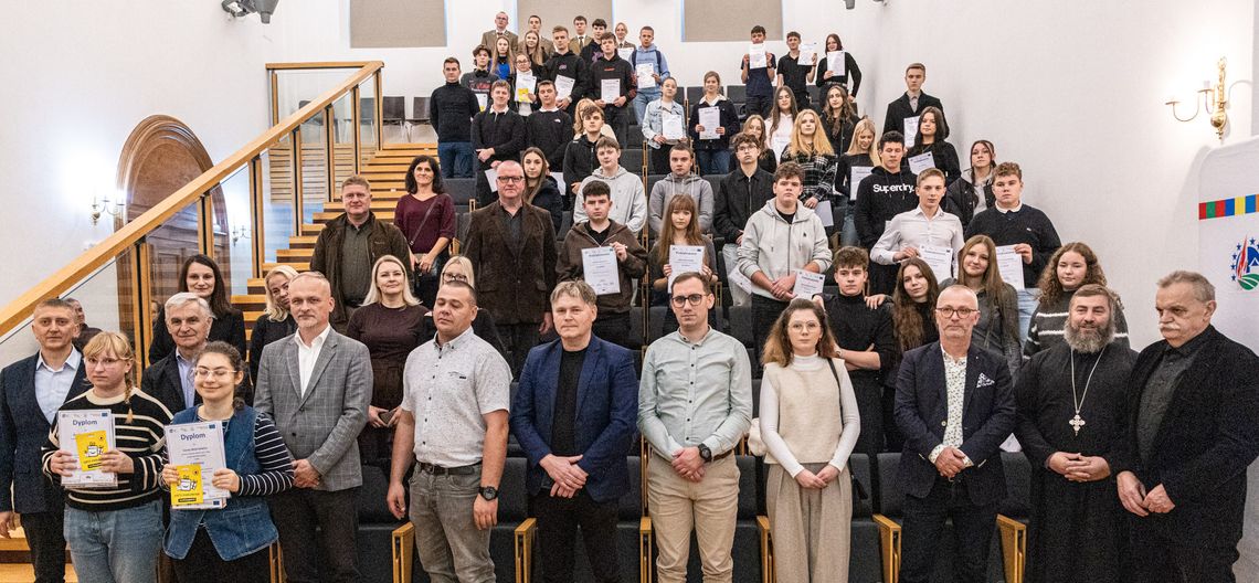 Młodzi znają się na pszczołach. Wyłoniono laureatów wojewódzkiego konkursu Młodzi znają się na pszczołach. Wyłoniono laureatów wojewódzkiego konkursu