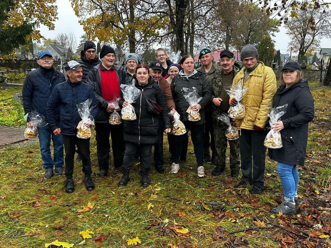 💪 Mocna ekipa na cmentarzu ewangelickim w Suwałkach! 160 worków liści i ogrom serca ❤️
