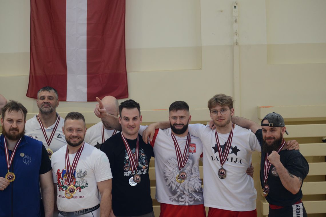 Mocna reprezentacja Suwalszczyzny na Mistrzostwach Łotwy w rwaniu