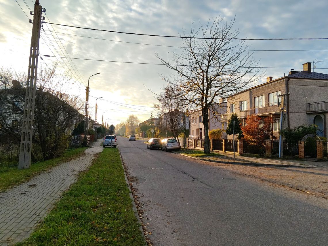 🚧 Modernizacja chodników na ul. Lotniczej – podpisano umowę i ruszają prace! 👣 🚧 Modernizacja chodników na ul. Lotniczej – podpisano umowę i ruszają prace! 👣