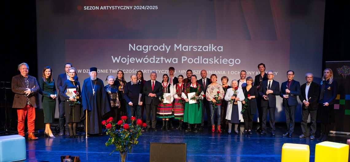 🌟 Nagrody Marszałka Województwa Podlaskiego 2024/2025 wręczone! Podlaskie po raz kolejny docenia swoich twórców 🌟 Nagrody Marszałka Województwa Podlaskiego 2024/2025 wręczone! Podlaskie po raz kolejny docenia swoich twórców