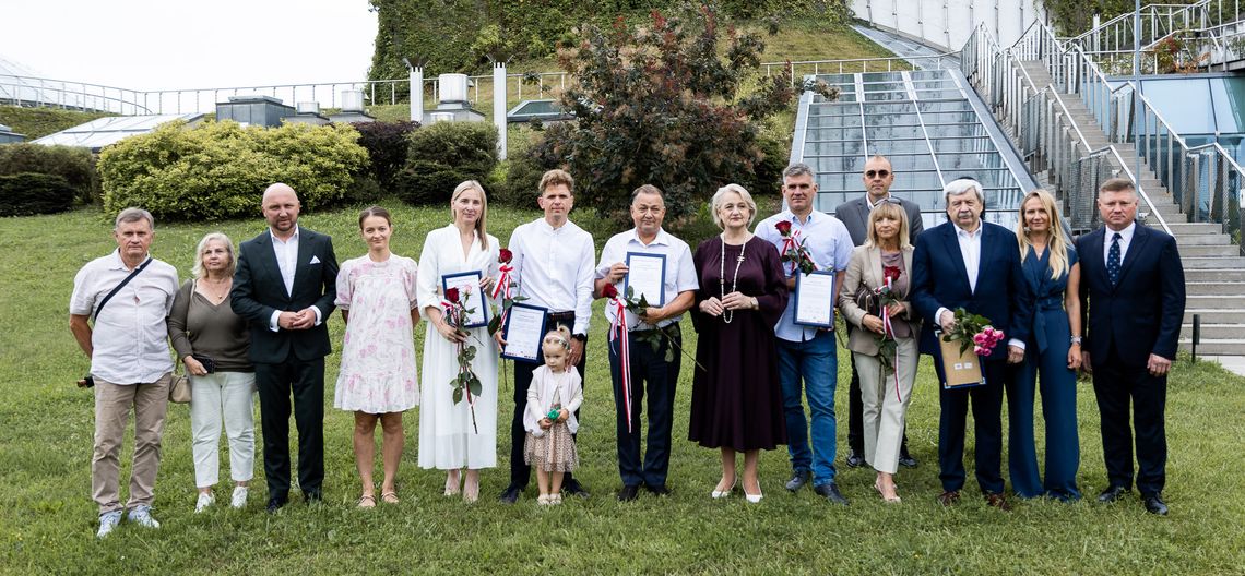 Nagrody Sportowe Województwa Podlaskiego rozdane. 185 tys. zł dla najlepszych sportowców i trenerów Nagrody Sportowe Województwa Podlaskiego rozdane. 185 tys. zł dla najlepszych sportowców i trenerów
