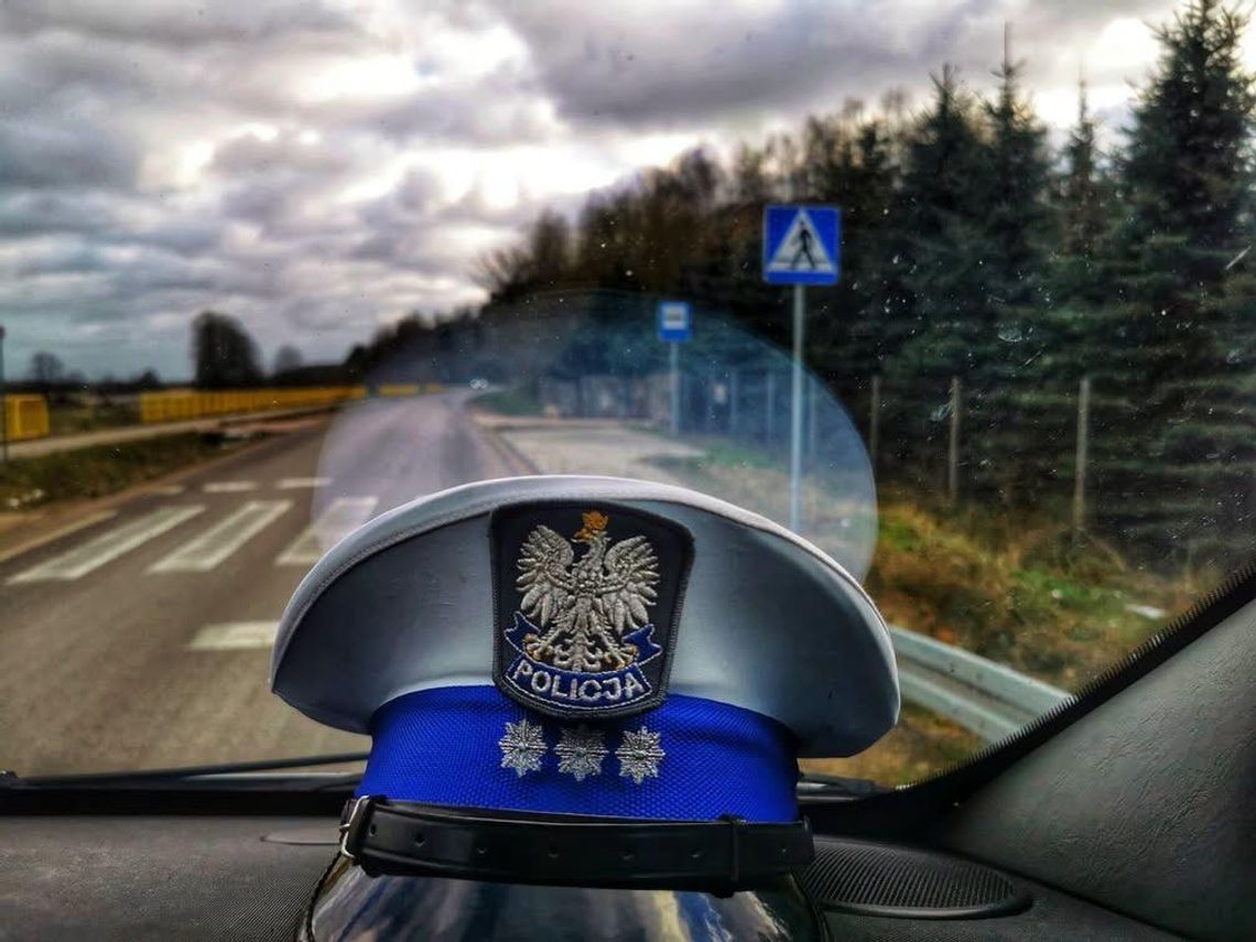 Nastolatkowie jeździli hulajnogami bez uprawnień. Rodzice zostali ukarani Nastolatkowie jeździli hulajnogami bez uprawnień. Rodzice zostali ukarani