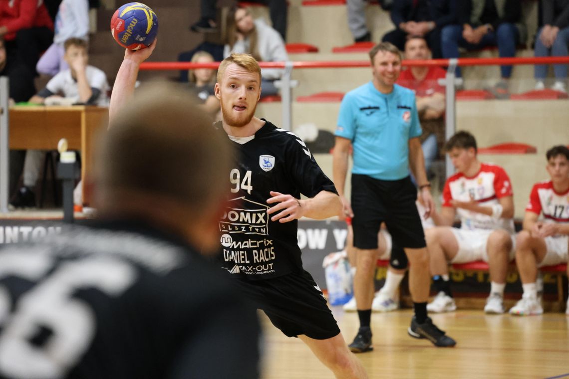 Niedźwiedzie ulegają Szczypiorniakowi Dąbrowa Białostocka 18:26 Niedźwiedzie ulegają Szczypiorniakowi Dąbrowa Białostocka 18:26