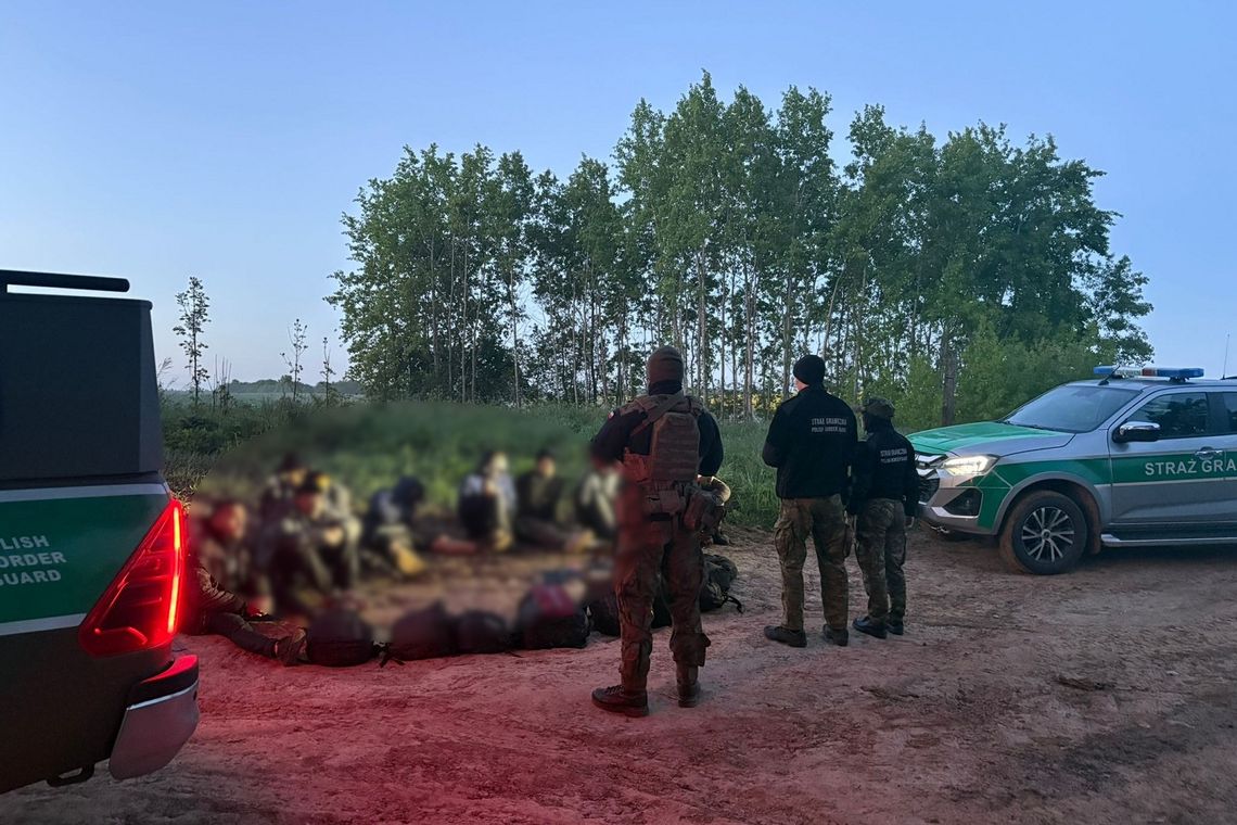 Nielegalne przekroczenia granicy polsko-litewskiej. Zatrzymano trzy grupy migrantów Nielegalne przekroczenia granicy polsko-litewskiej. Zatrzymano trzy grupy migrantów