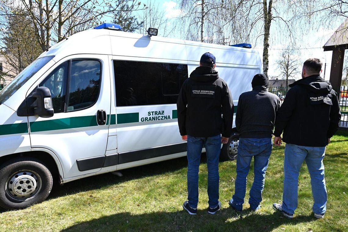 Nielegalni migranci zatrzymani w gminie Giby. Kurierem był obywatel Mołdawii